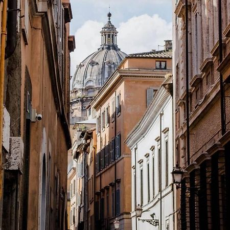 Peaceful Apartment In Piazza Venezia'S Alleys Rome Bagian luar foto