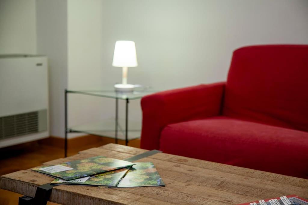 Peaceful Apartment In Piazza Venezia'S Alleys Rome Bagian luar foto